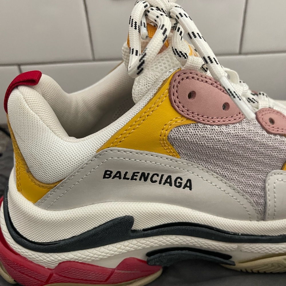 Authentic Balenciaga Triple S Shoes - Picture 3 of 9
